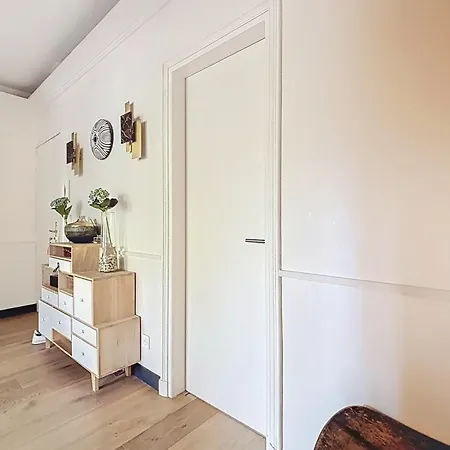 Elegant 3-bedroom With Hammam Near Eiffel Tower 아파트 *