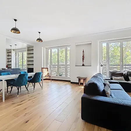 아파트 Elegant 3-bedroom With Hammam Near Eiffel Tower 파리